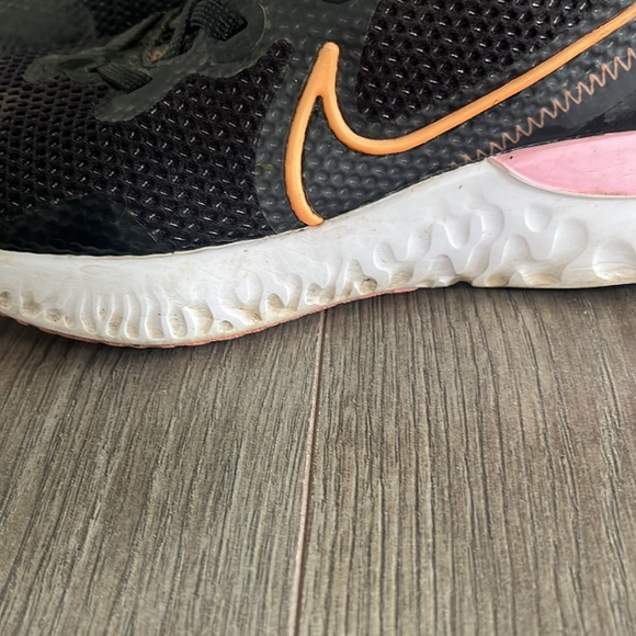 Nike Renew sneakers - Picture 2 of 5